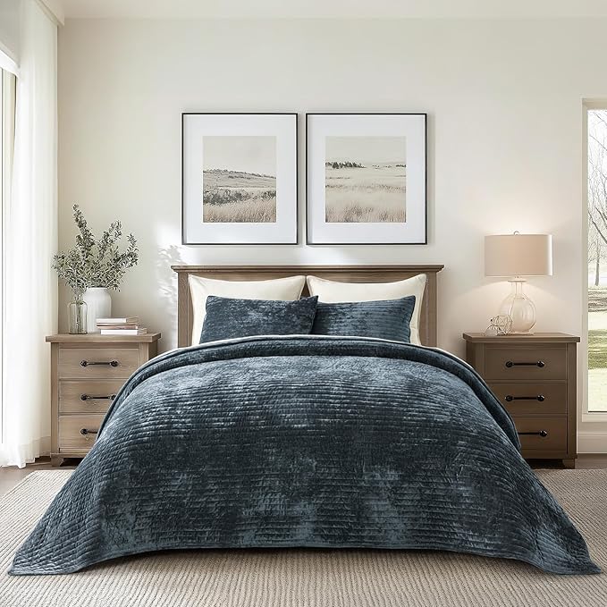 EVERGRACE Velvet Quilt Set King Size, Luxurious Soft Striped Channel Bedding Set by EverGrace