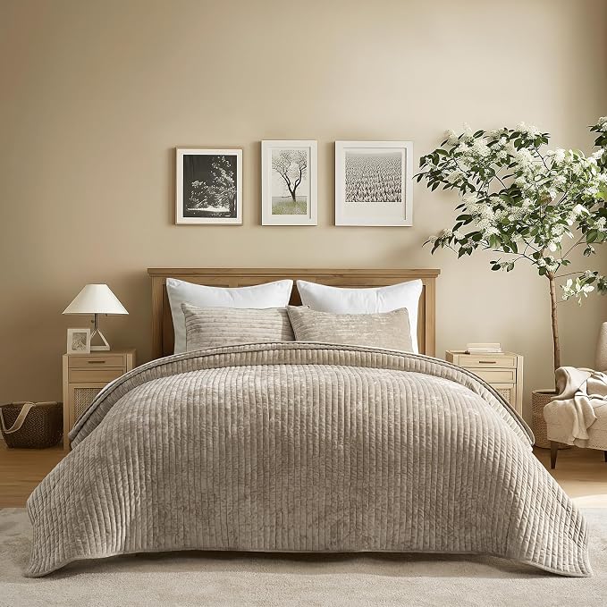 EVERGRACE Velvet Quilt Set Queen Size, Luxurious Soft Striped Channel Bedding by EverGrace