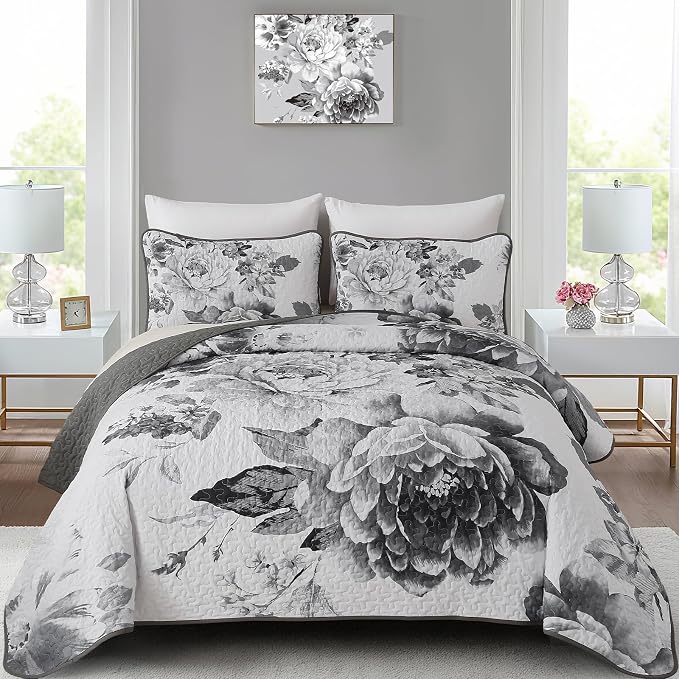 WONGS BEDDING Grey Boho Floral Quilt Set King, 3 Pieces Elegant Gray Flower by WONGSBEDDING