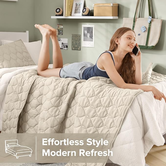 Comfort Spaces Twin Quilt Set Modern Reversible Ogee Coverlet Twin Bedding Set - Image 2