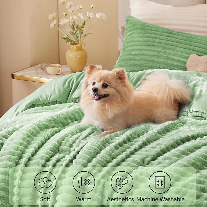 BEDELITE Fleece California King Comforter Set -Super Soft & Warm Fluffy Green - Image 3