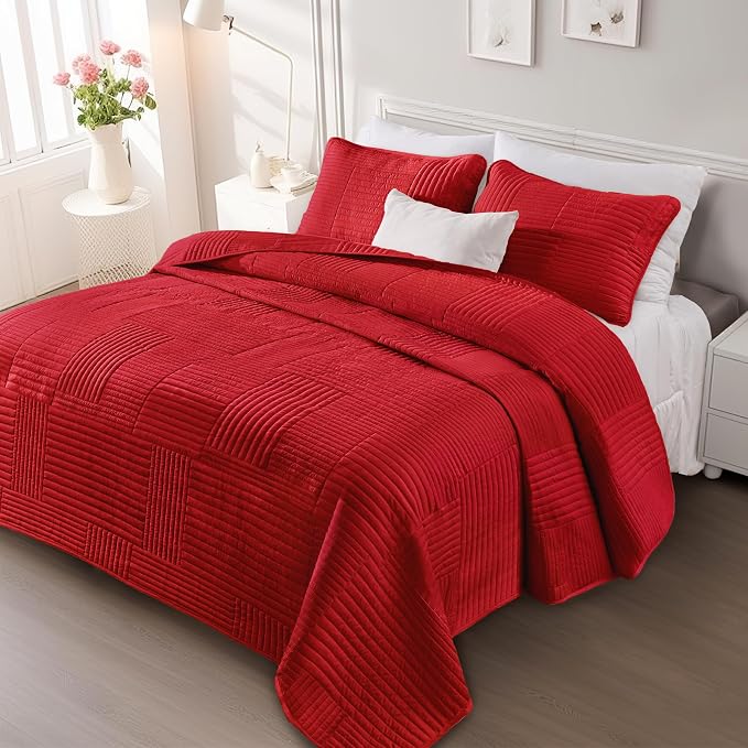 Whale Flotilla Ultra Soft Queen Quilt Bedding Set, Lightweight Microfiber Red - Image 8