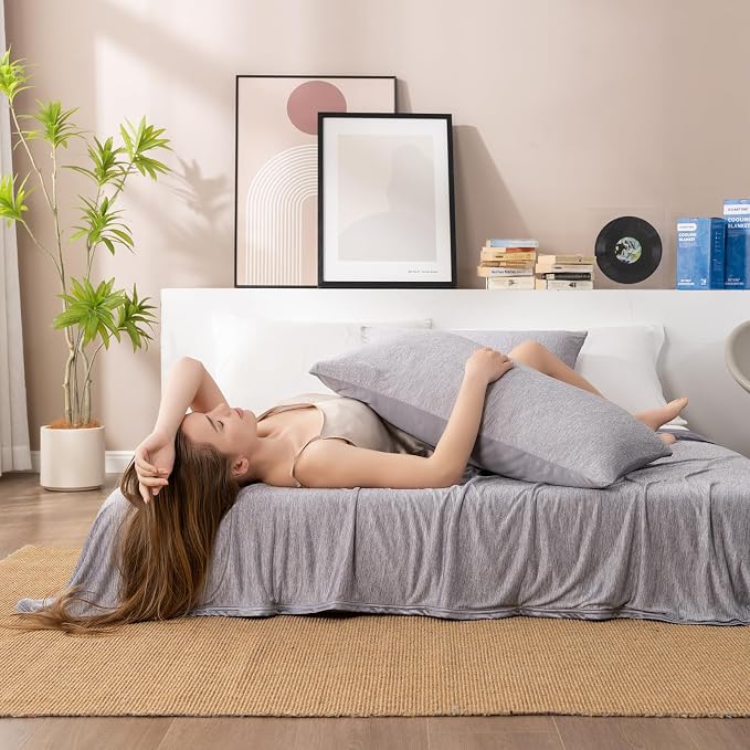 HOMFINE Cooling Blanket for Hot Sleepers - Image 7