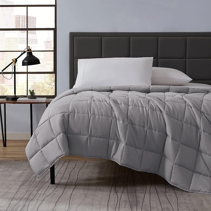 L'AGRATY Weighted Blanket Kids- 40"x60" 10lbs Cooling Breathable Microfiber - Image 3