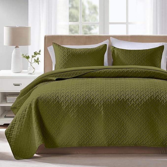 FLYMME Twin Quilt Set, Lightweight Olive Green Bedspreads, Basket Weave Pattern by FLYMME