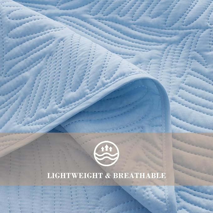 Exclusivo Mezcla California King Quilt Bedding Set, Lightweight Sky Blue Quilts - Image 5