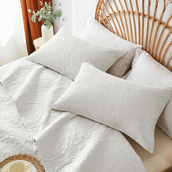 WURUIBO Cream White Quilt Set Twin Size, Embossing Microfiber Bedspreads - Image 6