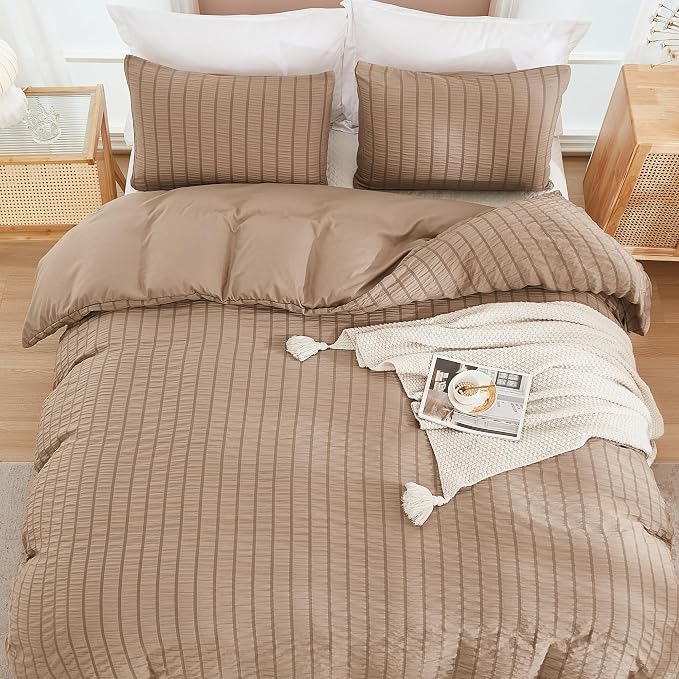 AveLom Taupe Duvet Cover King, 3 Pieces, Seersucker Striped Soft Washed - Image 7