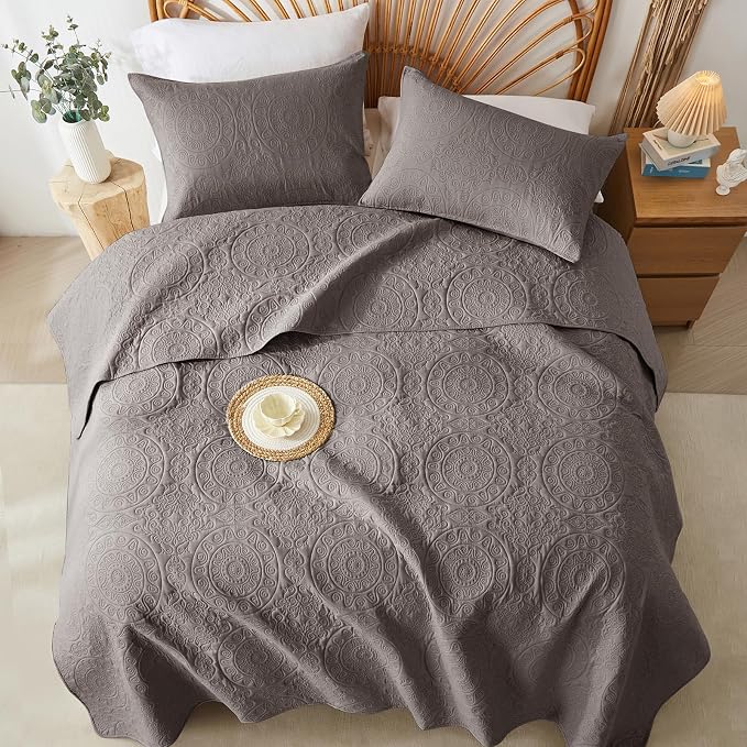 WURUIBO Dark Gray Quilt Set King/Cal King Size, Embossing Microfiber Bedspreads - Image 8