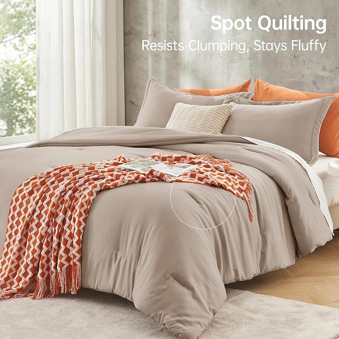 MUXHOMO King Size Comforter Set, All Season Ultra Soft Down Alternative Bedding - Image 5