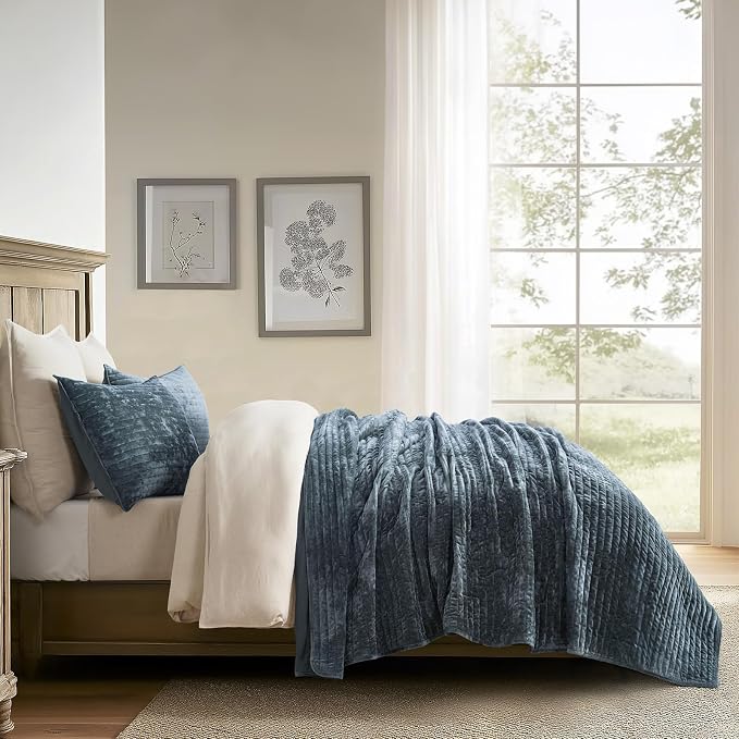 EVERGRACE Velvet Quilt Set King Size, Luxurious Soft Striped Channel Bedding Set - Image 5