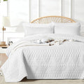akkialla Twin Size Quilt Bedding Set, Modern Style Geoetric Pattern Coverlet Set by akkialla