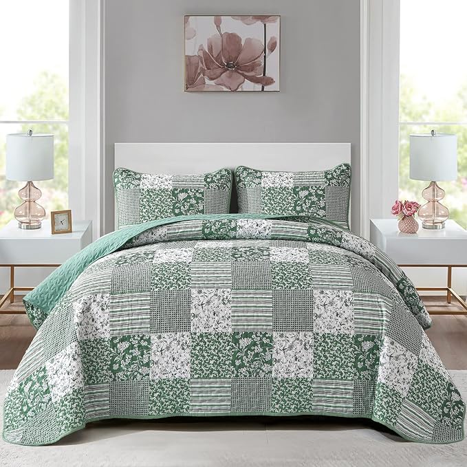 Mybedsoul Sage Green Boho King Quilt Set, 3-Piece Reversible Soft Plaid Floral by Mybedsoul