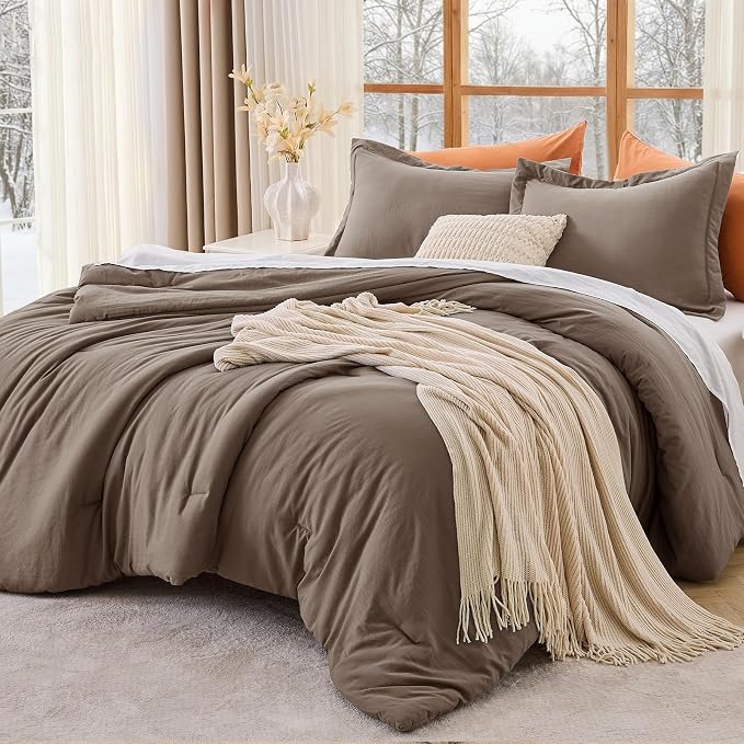 MUXHOMO King Size Comforter Set, All Season Ultra Soft Down Alternative Bedding by MUXHOMO