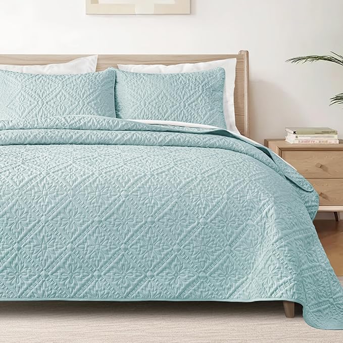 Exclusivo Mezcla Queen Quilt Bedding Set, Lightweight Soft Bedspreads Coverlets by ExclusivoMezcla