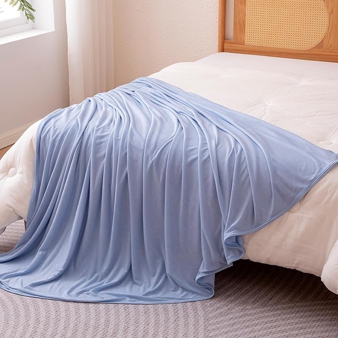 Amazon Basics Cooling Blanket for Hot Sleepers, Reversible Lightweight Thin - Image 2