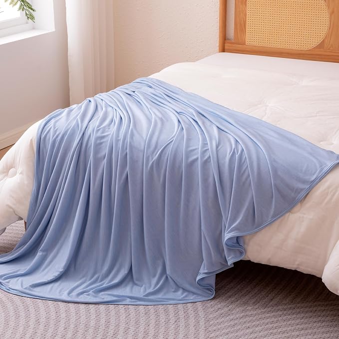 Amazon Basics Cooling Blanket for Hot Sleepers, Reversible Lightweight Thin - Image 2