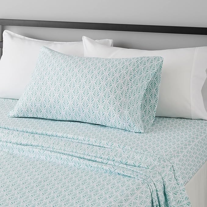 Amazon Basics Breathable, Lightweight Brushed Microfiber 3 Piece Bed Sheet Set by AmazonBasics