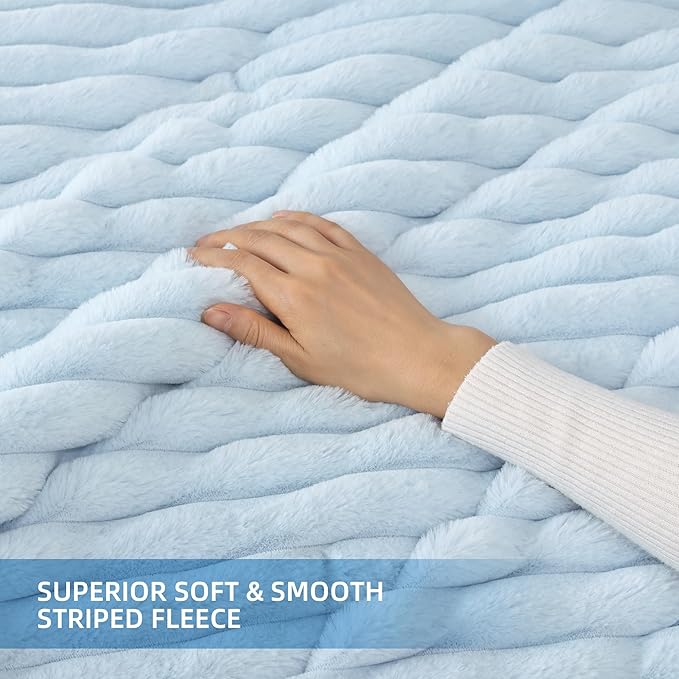 Smoofy Fluffy King Size Comforter Set 3 Pieces - Image 5