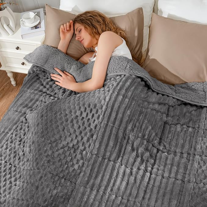 Uttermara Fleece Weighted Blanket - Image 9