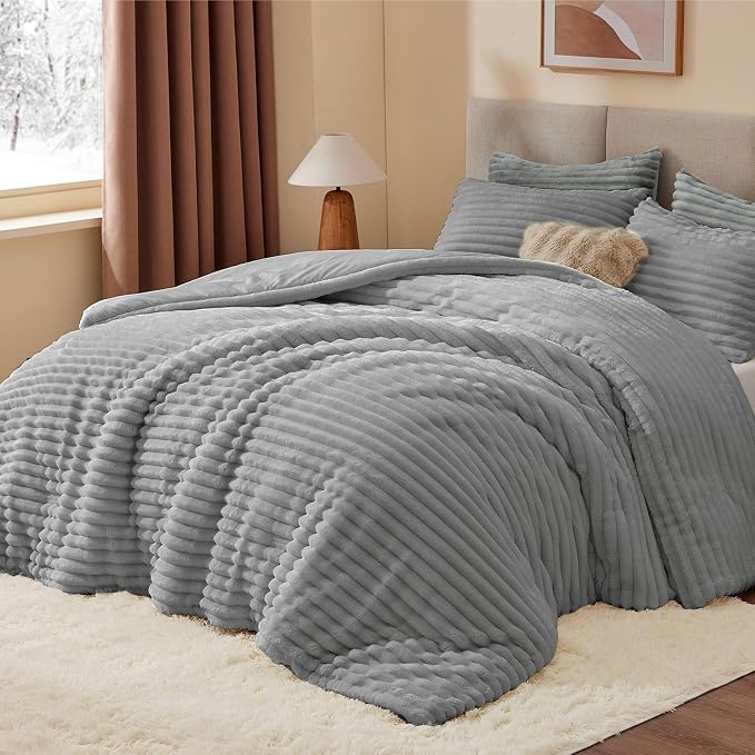 BEDELITE Fleece Oversized Queen Comforter Set -Super Soft & Warm Fluffy Light - Image 2