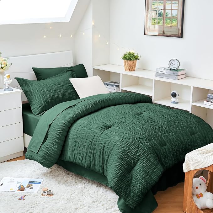 HYMOKEGE Emerald Green Twin XL Comforter Set Seersucker 5 Pieces, All Season by HYMOKEGE