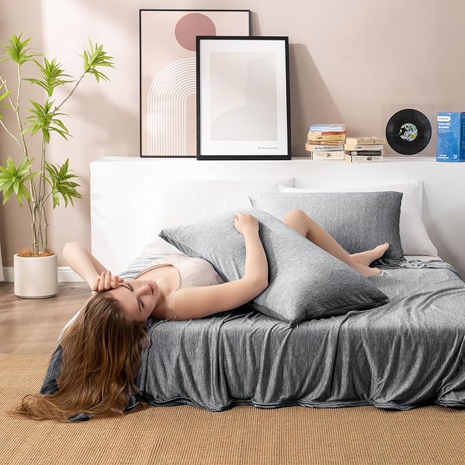 HOMFINE Cooling Blankets for Hot Sleepers - Image 5