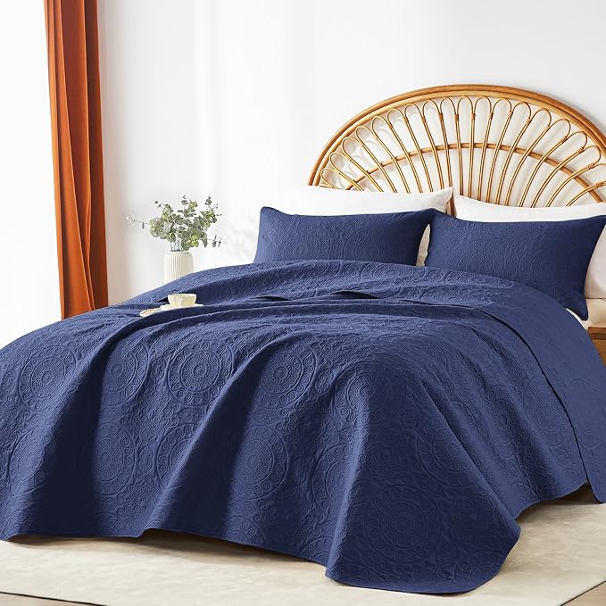 WURUIBO Navy Blue Quilt Set Queen Size, Embossing Microfiber Full Bedspreads - Image 2