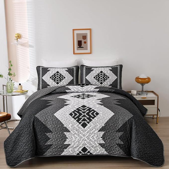 Dintszyayue Black Quilt Set Boho King Size, 3 Piece Aztec Texture Bedspread by Dintszyayue