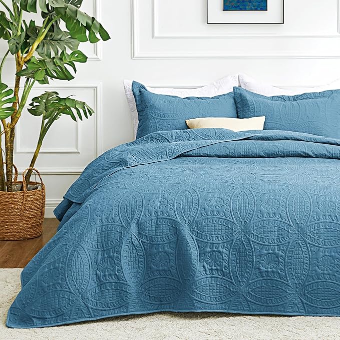 Love's cabin California King Size Quilt Bedding Set Misty Blue Bedspreads by Lovescabin