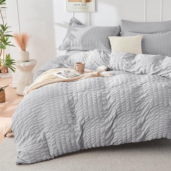HYMOKEGE Light Grey Duvet Cover King Size, Ultra Soft 3-Piece Seersucker Duvet by HYMOKEGE