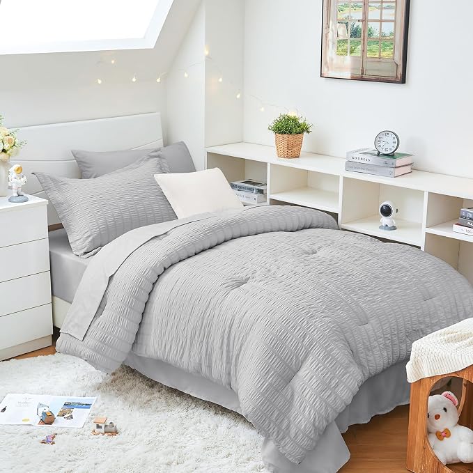 HYMOKEGE Light Grey Twin XL Comforter Set Seersucker 5 Pieces, All Season by HYMOKEGE