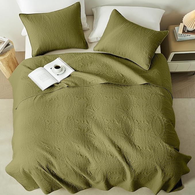 akkialla King/Cal King Quilt Set, Olive Green Lightweight Bedspread - Image 3