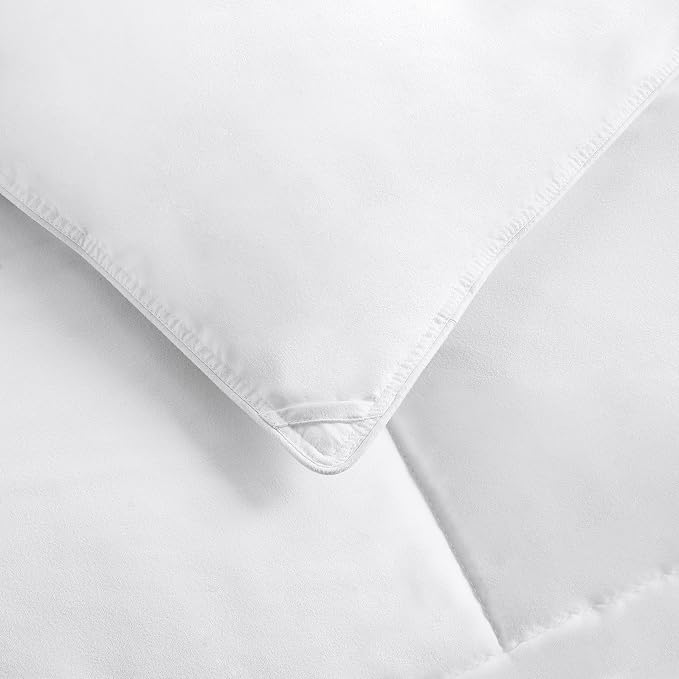 Amazon Basics White Down Alternative Comforter and Duvet Insert - Image 2