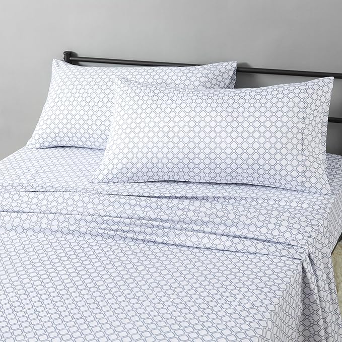 Amazon Basics Lightweight Microfiber 4-Piece Bed Sheet Set by AmazonBasics