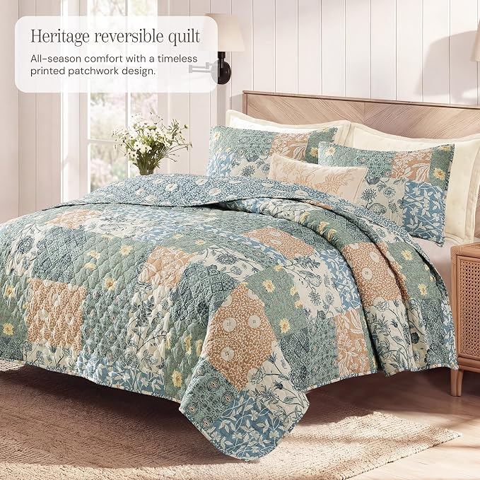 BLOOMHAVEN Quilt Set Queen Size, Patchwork Green Floral Quilt Sets, Reversible - Image 2