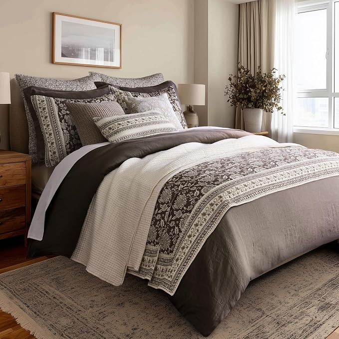 Levtex Home Adare Cocoa Reversible Full/Queen Quilt Set and 2 Pillow Shams - Image 3