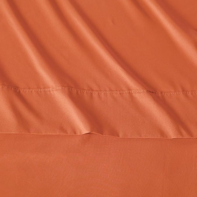 Amazon Basics Lightweight Breathable Microfiber 4-Piece Bed Sheet Set - Image 4