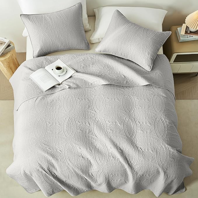 akkialla Twin Quilt Bedding Set, Light Grey Ultrasonic Quilt Set, Lightweight - Image 3