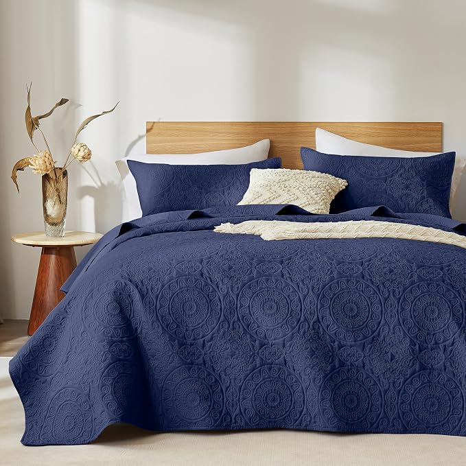 WURUIBO Navy Blue Quilt Set King/Cal King Size, Embossing Microfiber Bedspreads by WURUIBO
