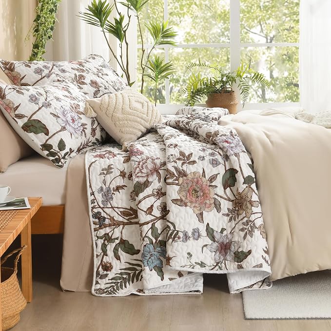Litanika Floral White Quilt King Size - Image 2