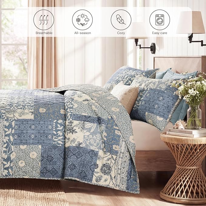 BLOOMHAVEN Quilt Set Queen Size, Patchwork Blue Floral Quilt Sets, Reversible - Image 4