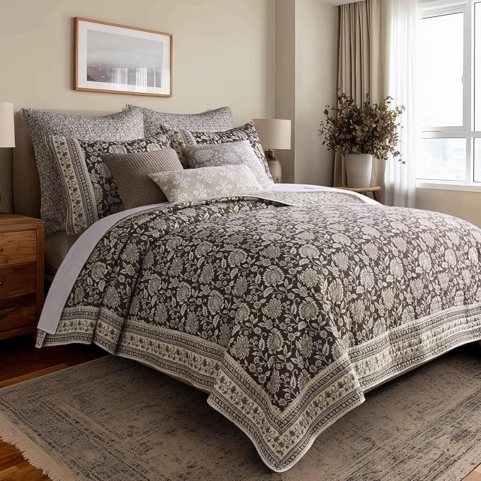 Levtex Home Adare Cocoa Reversible Full/Queen Quilt Set and 2 Pillow Shams - Image 2