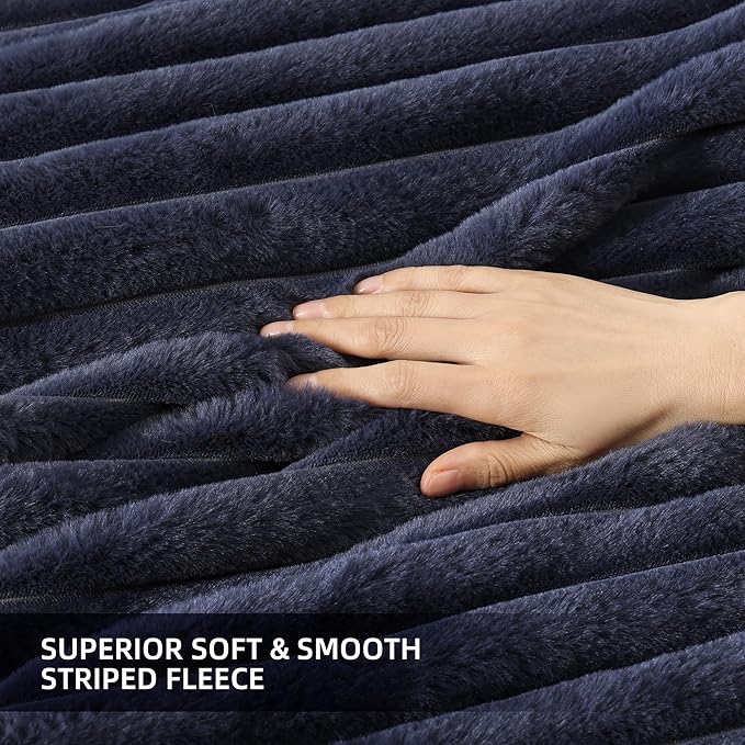 Smoofy Fluffy King Size Comforter Set 3 Pieces - Image 5