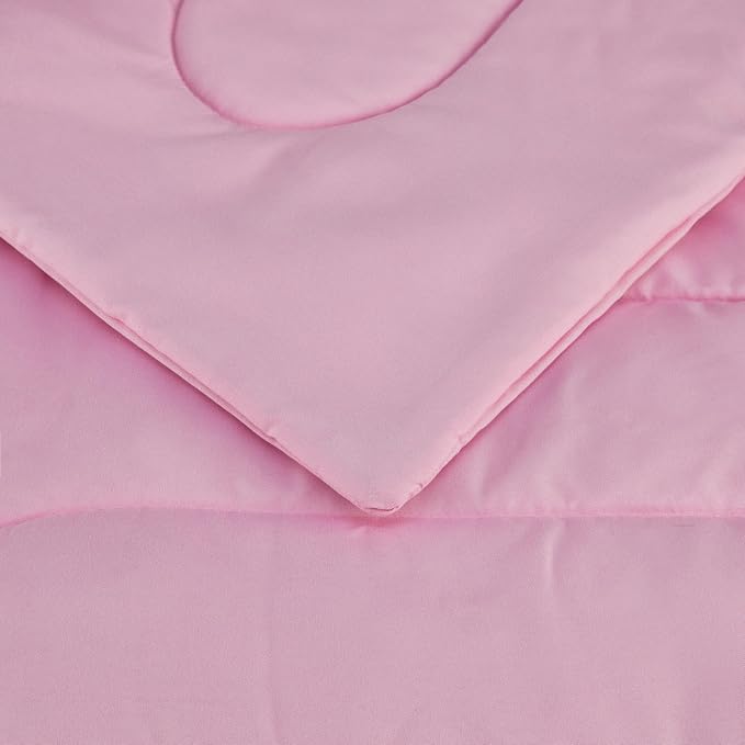 Amazon Basics 3-Piece Soft Microfiber Kid's Comforter and Pillow Sham Set - Image 5
