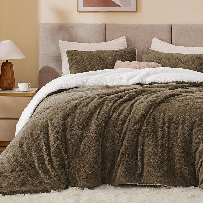 BEDELITE Fluffy King Size Comforter Set - Image 2