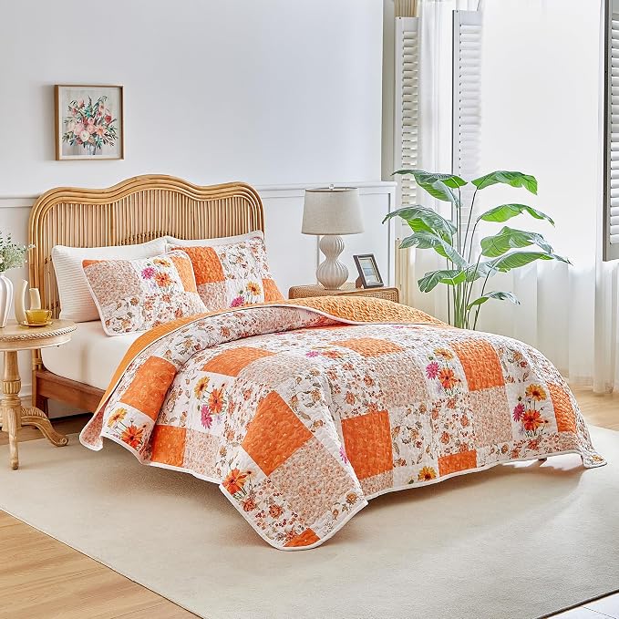 Joyreap 2 Pieces Floral Patchwork Quilt Set Twin, Smooth Soft Microfiber Quilt - Image 2