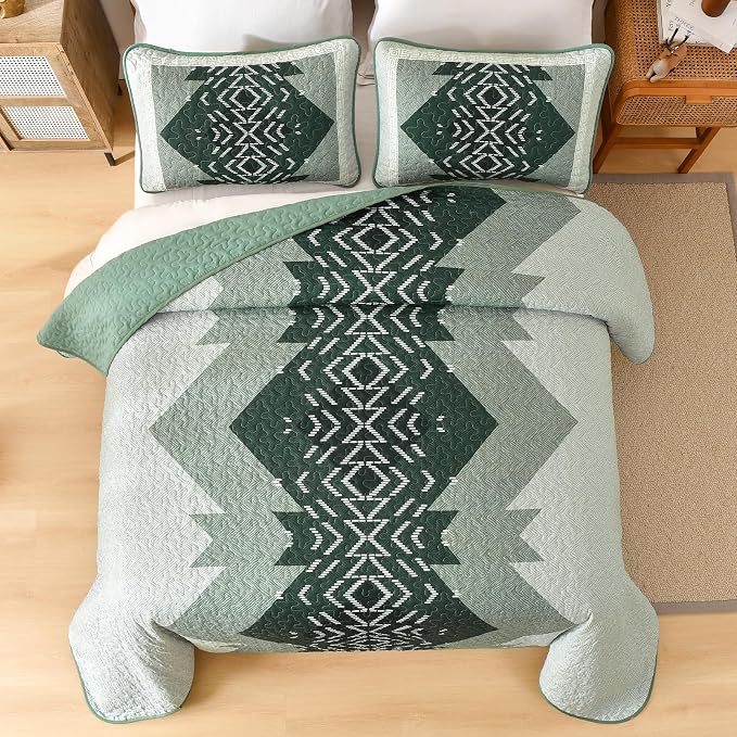 Dintszyayue Green Quilt Set Queen Size, 3 Piece Boho Aztec Texture Bedspread - Image 2
