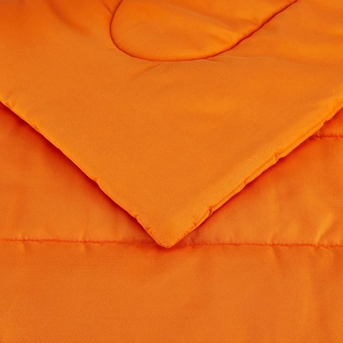 Amazon Basics 2-Piece Soft Microfiber Kids' Comforter and Pillow Sham Set - Image 5