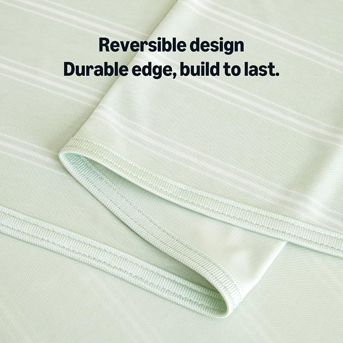 Amazon Basics Striped Cooling Blanket - Image 4